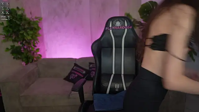 Snapshot of Regina_Sweet054 chatting on 01.31.26 Regina Sweet054 online show from 01.31.26