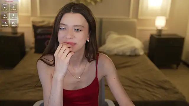 Snapshot of Regina_Sweet054 chatting on 02.01.26 Regina Sweet054 online show from 02.01.26