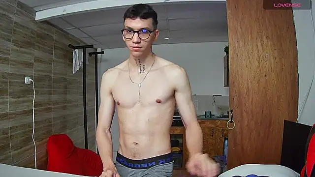 angelicious  online show from 09.28.25