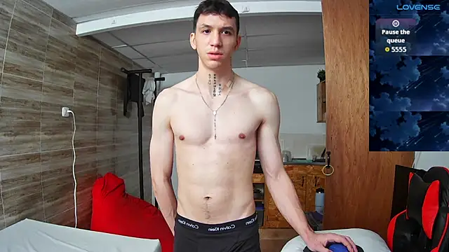 angelicious  online show from 10.05.25