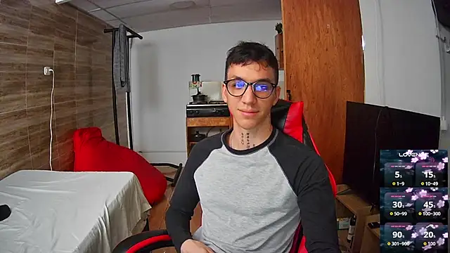 angelicious  online show from 11.13.25