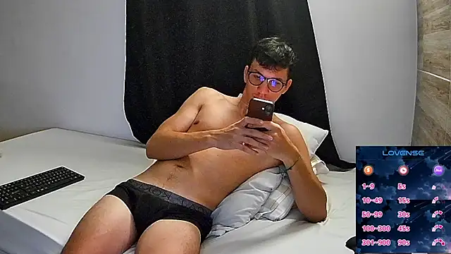 angelicious  online show from 05.19.26