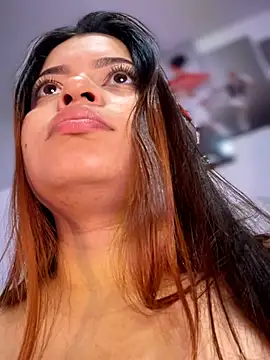 Yaqui elle online show from 02.27.26