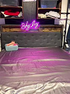 Snapshot of Shy_Ivy chatting on 09.18.25 Shy Ivy online show from 09.18.25