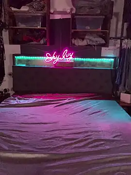 Snapshot of Shy_Ivy chatting on 10.01.25 Shy Ivy online show from 10.01.25