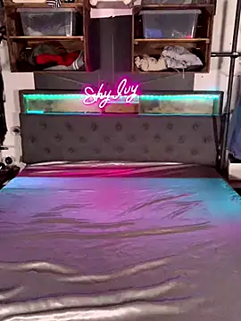 Snapshot of Shy_Ivy chatting on 10.12.25 Shy Ivy online show from 10.12.25