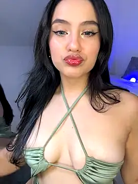 Snapshot of lunatorch chatting on 10.14.25 lunatorch online show from 10.14.25