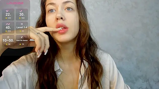 Snapshot of SaraMoren0 chatting on 09.14.25 SaraMoren0 online show from 09.14.25