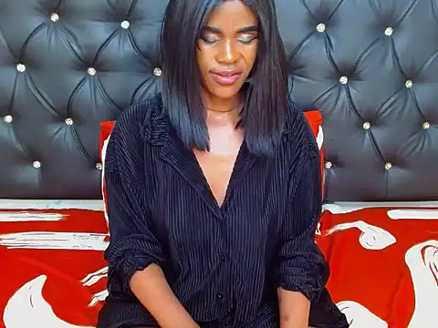 Snapshot of DojaBoootie chatting on 09.28.25 DojaBoootie online show from 09.28.25