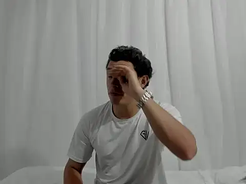 douglaszaens online show from 02.10.26