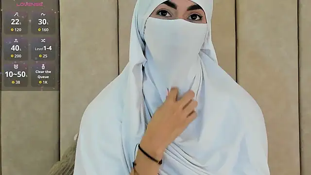 Snapshot of _Zahiira_ chatting on 10.01.25 Zahiira online show from 10.01.25