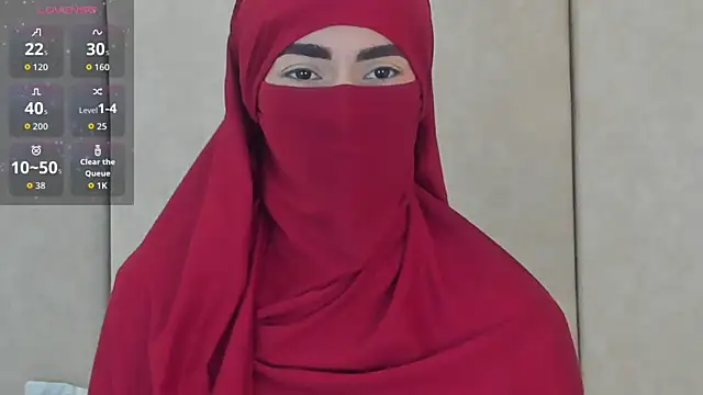 Snapshot of _Zahiira_ chatting on 10.11.25 Zahiira online show from 10.11.25