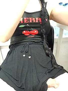 Snapshot of lolitaportugal23 chatting on 06.25.26 lolitaportugal23 online show from 06.25.26