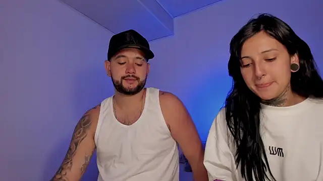 Snapshot of lola_n_apolo chatting on 09.22.25 lola n apolo online show from 09.22.25