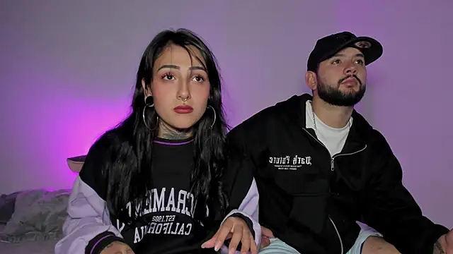 Snapshot of lola_n_apolo chatting on 10.23.25 lola n apolo online show from 10.23.25