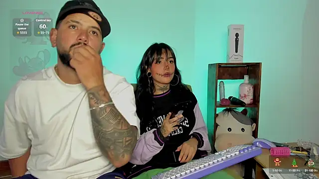 Snapshot of lola_n_apolo chatting on 10.29.25 lola n apolo online show from 10.29.25