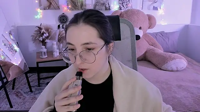 VirtuallVoyant online show from 04.06.26