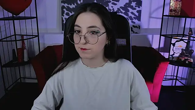 VirtuallVoyant online show from 04.15.26