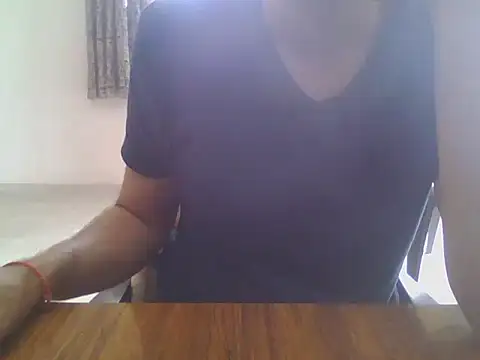 Snapshot of Ronnier794 chatting on 10.29.25 Ronnier794 online show from 10.29.25