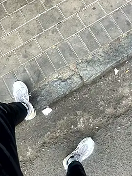 Snapshot of kamo012000 chatting on 09.13.25 kamo012000 online show from 09.13.25