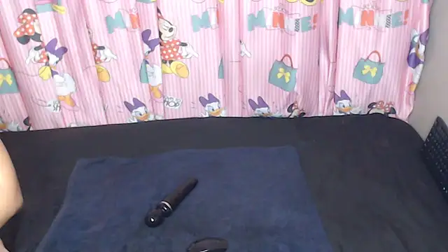 TrishahXo online show from 04.03.26