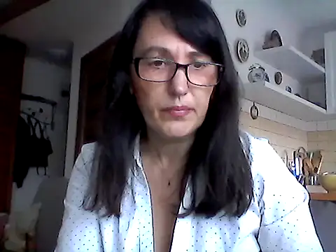 Snapshot of Elena48324 chatting on 04.25.26 Elena48324 online show from 04.25.26