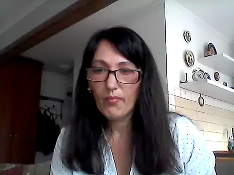 Snapshot of Elena48324 chatting on 05.12.26 Elena48324 online show from 05.12.26