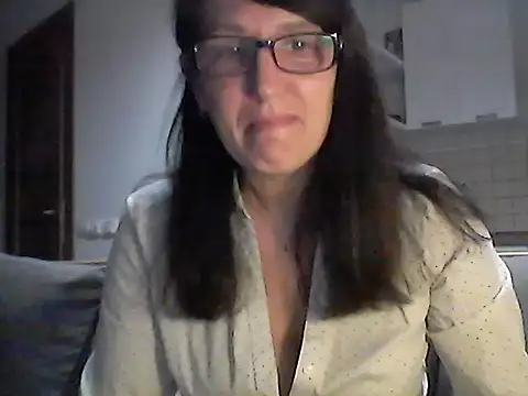 Snapshot of Elena48324 chatting on 05.20.26 Elena48324 online show from 05.20.26