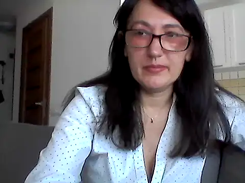 Snapshot of Elena48324 chatting on 05.31.26 Elena48324 online show from 05.31.26