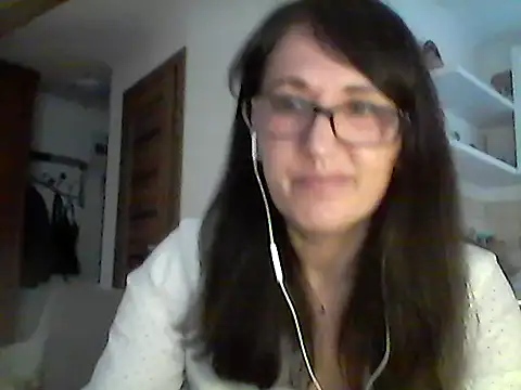 Snapshot of Elena48324 chatting on 06.03.26 Elena48324 online show from 06.03.26