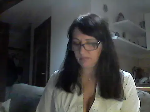 Snapshot of Elena48324 chatting on 06.05.26 Elena48324 online show from 06.05.26