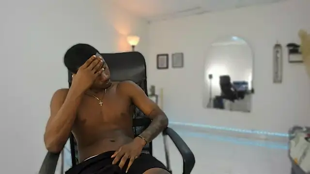 Snapshot of AbonySex69 chatting on 11.18.25 AbonySex69 online show from 11.18.25