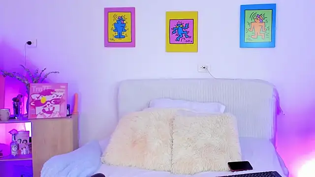 Snapshot of AprilAddams_ chatting on 10.14.25 AprilAddams  online show from 10.14.25