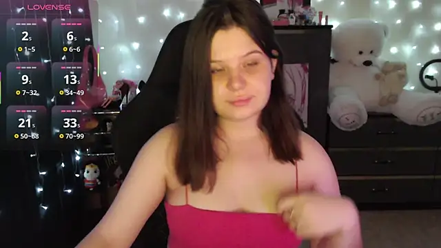 Snapshot of AmyVibess chatting on 09.20.25 AmyVibess online show from 09.20.25