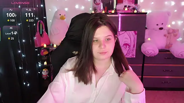 Snapshot of AmyVibess chatting on 10.05.25 AmyVibess online show from 10.05.25
