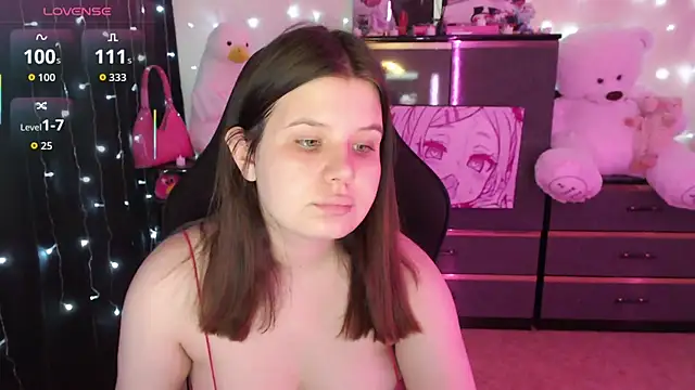 Snapshot of AmyVibess chatting on 10.06.25 AmyVibess online show from 10.06.25