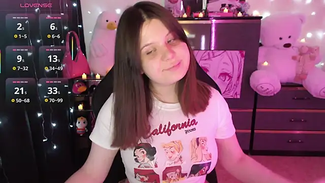 Snapshot of AmyVibess chatting on 10.07.25 AmyVibess online show from 10.07.25