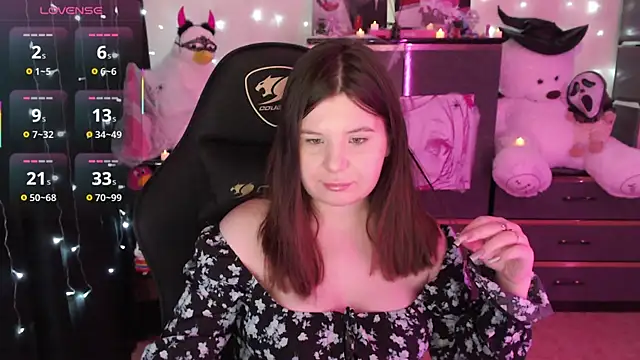 Snapshot of AmyVibess chatting on 10.21.25 AmyVibess online show from 10.21.25