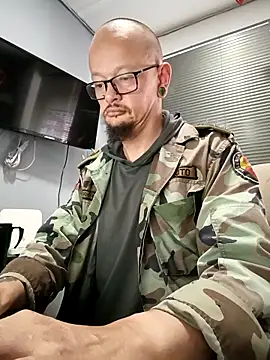 Snapshot of zain_kreigger chatting on 09.17.25 zain kreigger online show from 09.17.25