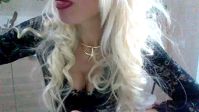 Snapshot of Kelly80 chatting on 05.02.26 Kelly80 online show from 05.02.26