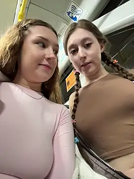 Snapshot of katexxxx chatting on 11.10.25 katexxxx online show from 11.10.25