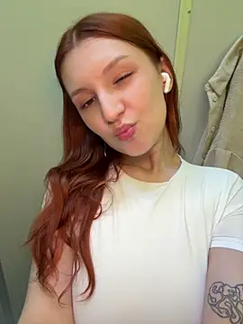 Snapshot of katexxxx chatting on 07.25.26 katexxxx online show from 07.25.26