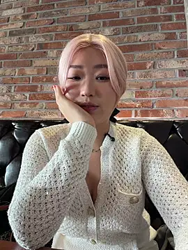 Snapshot of winter11 chatting on 02.11.26 winter11 online show from 02.11.26