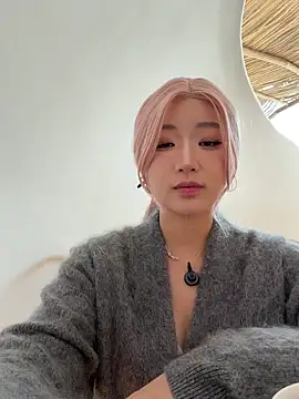 Snapshot of winter11 chatting on 02.15.26 winter11 online show from 02.15.26