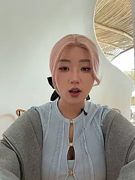 Snapshot of winter11 chatting on 03.01.26 winter11 online show from 03.01.26