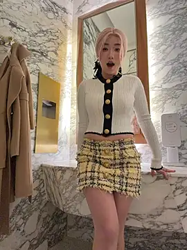 Snapshot of winter11 chatting on 03.02.26 winter11 online show from 03.02.26