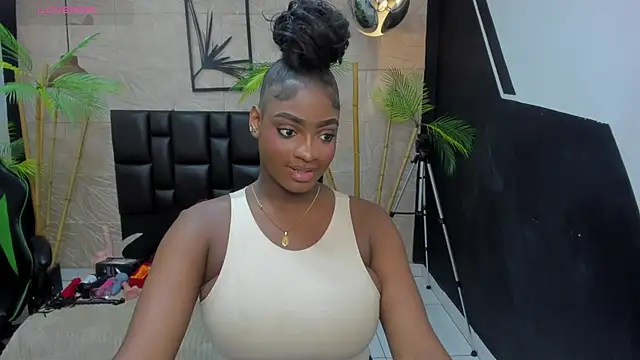 Snapshot of alana_bonny chatting on 05.20.26 alana bonny online show from 05.20.26
