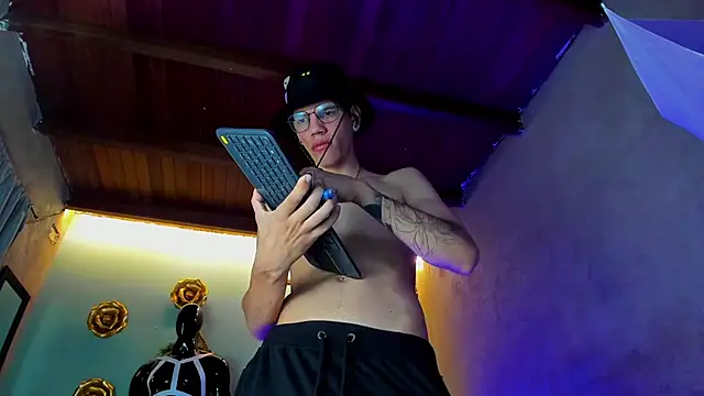 david huge online show from 11.05.25