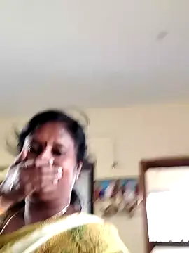 Snapshot of tamil_Nathi chatting on 02.05.26 tamil Nathi online show from 02.05.26