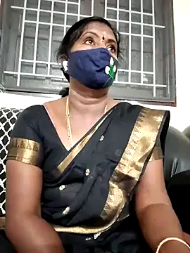 Snapshot of tamil_Nathi chatting on 03.08.26 tamil Nathi online show from 03.08.26